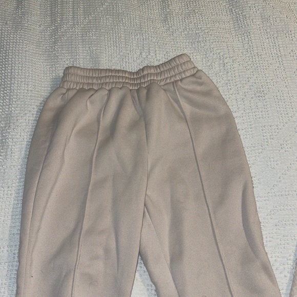 beige jogging pants - Picture 1 of 2